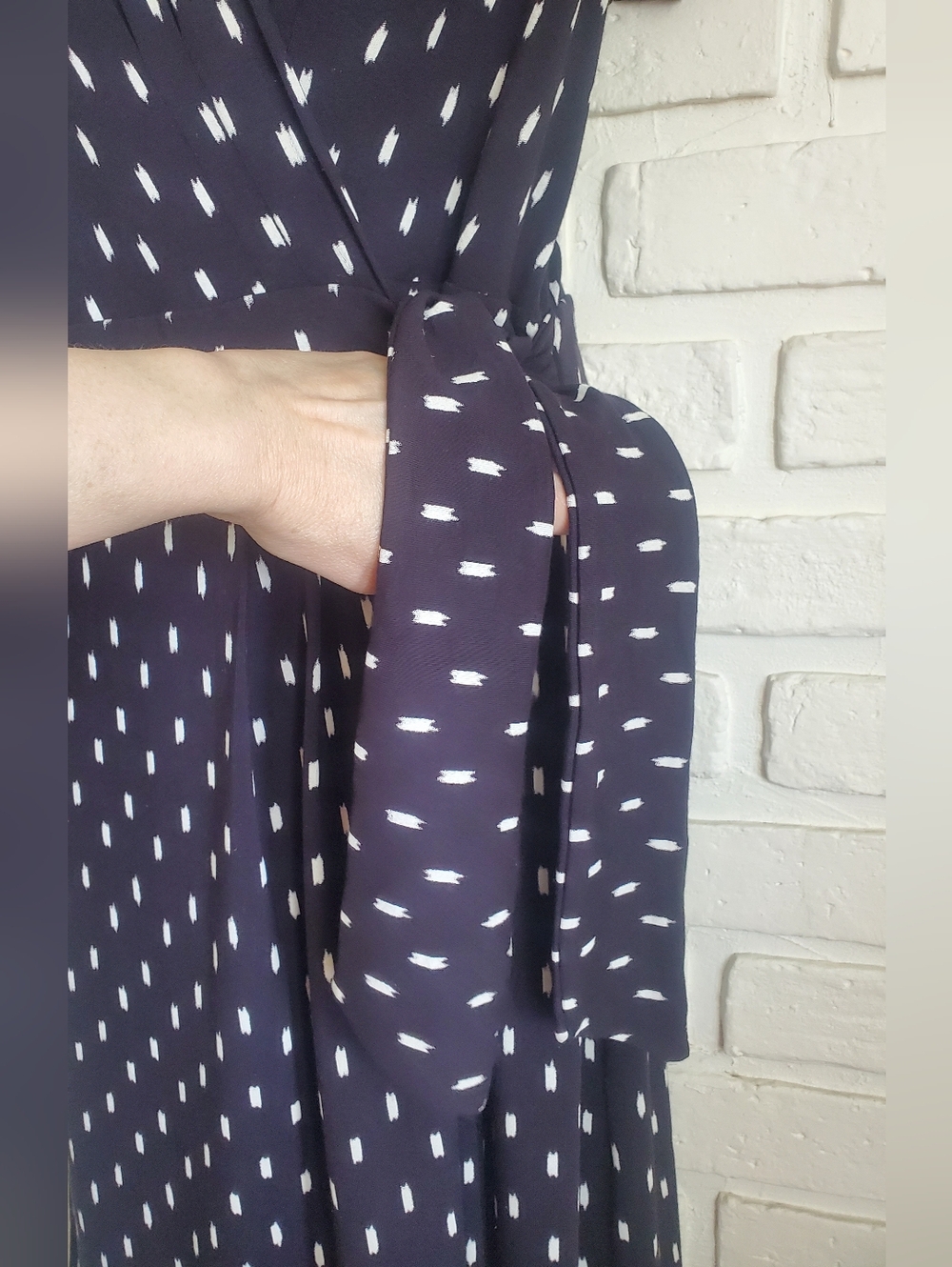 Ann Taylor Midi Wrap Dress Black And White Print Short Sleeves Size 8 - Picture 9 of 15